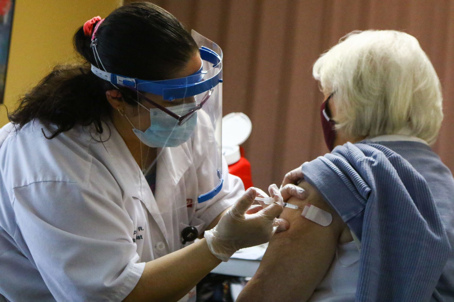 COVID-19 vaccine administered at AHEPA apartments